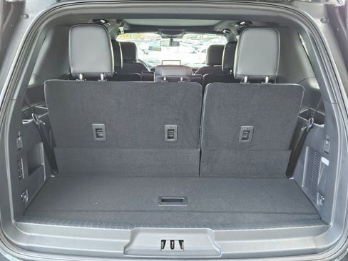 New 2024 Ford Expedition Limited image 32