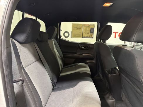 Used 2023 Toyota Tacoma TRD Sport image 15