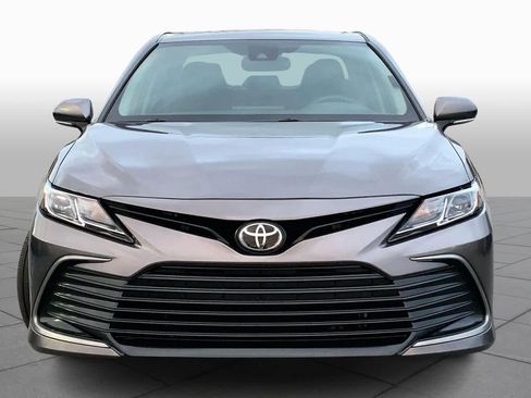Used 2024 Toyota Camry LE w/ Convenience Package FWD image 5