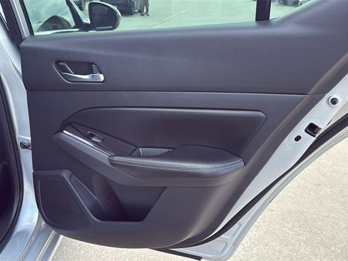 Used 2021 Nissan Altima 2.5 SV image 28