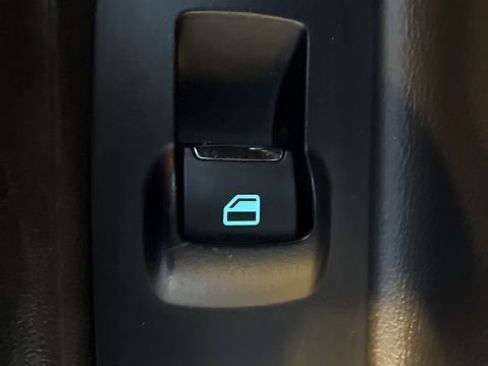 Used 2017 Ford Taurus Limited image 42