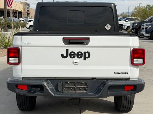 Used 2020 Jeep Gladiator Sport w/ Quick Order Package 24S image 13
