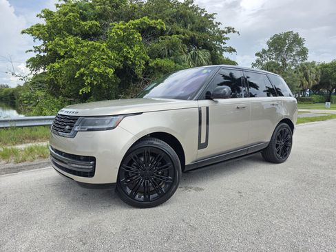 Certified 2023 Land Rover Range Rover SE AWD/4WD image 1