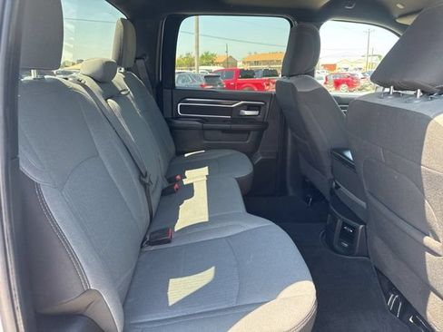 Used 2024 RAM 2500 Big Horn AWD/4WD image 20