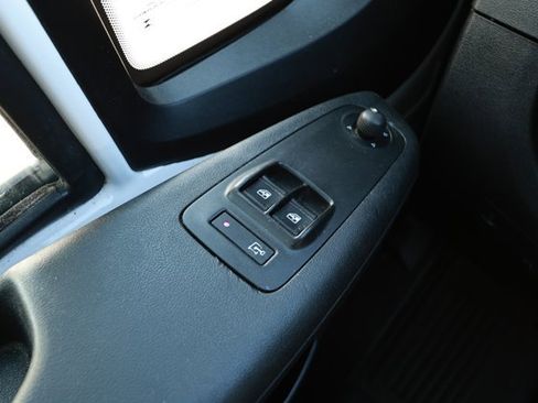 Used 2023 RAM ProMaster 2500 FWD image 19