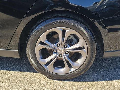 Used 2023 Honda Accord EX image 3