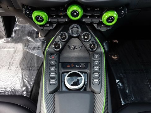 Used 2023 Aston Martin V12 Vantage RWD image 40