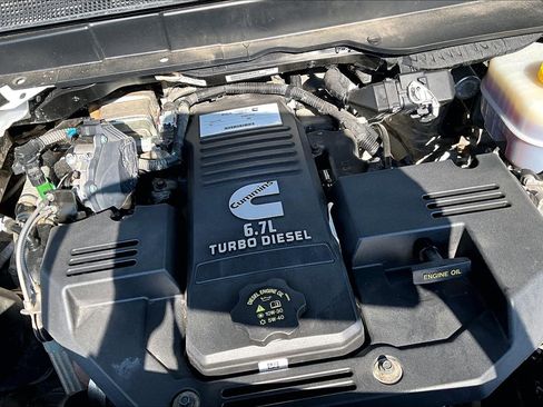 Used 2024 RAM 2500 Laramie AWD/4WD image 33