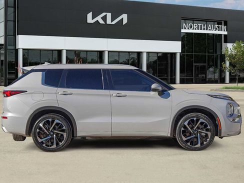 Used 2022 Mitsubishi Outlander SEL image 7