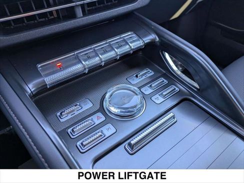 New 2026 Lincoln Nautilus Premier image 10