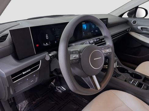 Used 2025 Hyundai Sonata SE image 11