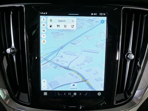 Certified 2025 Volvo V60 B5 Cross Country Plus image 15