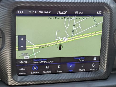 Used 2023 Jeep Wrangler Unlimited Sahara AWD/4WD image 21
