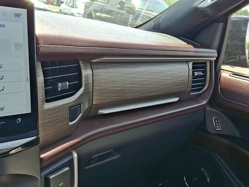 Used 2024 Ford Expedition Max Limited AWD/4WD image 27