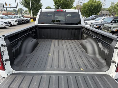 Used 2023 RAM 1500 Big Horn AWD/4WD image 32