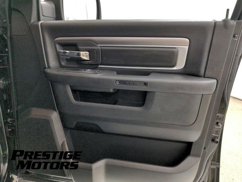 Used 2022 RAM 1500 Warlock AWD/4WD image 25
