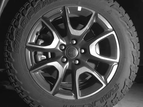 Used 2025 Jeep Compass Trailhawk AWD/4WD image 12