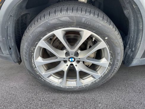 Used 2019 BMW X5 xDrive40i w/ Premium Package 2 AWD/4WD image 12