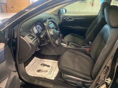 Used 2019 Nissan Sentra SR FWD image 23
