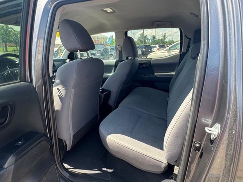 Used 2021 Toyota Tacoma SR w/ SR Convenience Package RWD image 12