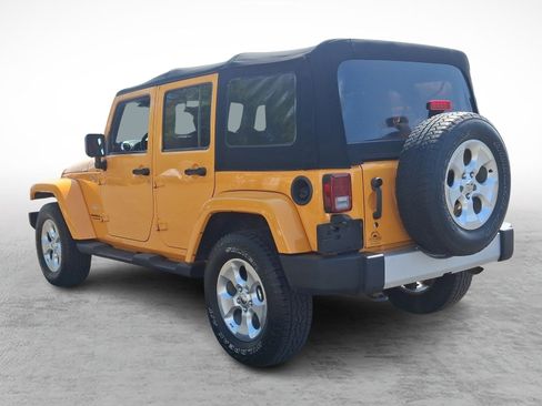 Used 2013 Jeep Wrangler Unlimited Sahara image 4