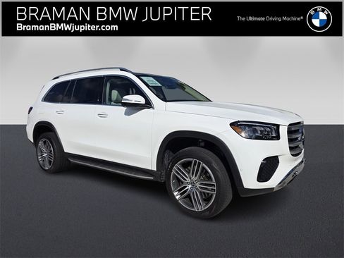 Used 2025 Mercedes-Benz GLS 450 4MATIC image 1
