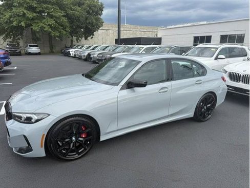 Used 2026 BMW 330i xDrive Sedan w/ M Sport Package AWD/4WD image 2
