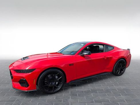 Used 2025 Ford Mustang GT Premium RWD image 3