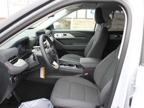 New 2026 Ford Explorer Active image 21