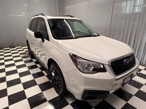 Used 2018 Subaru Forester 2.5i Premium w/ Popular Package #3B AWD/4WD image 3