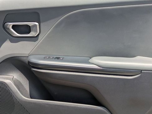 Used 2025 Kia K4 LXS FWD image 32