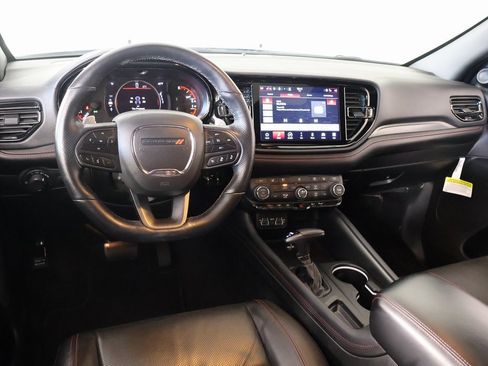 Used 2024 Dodge Durango GT image 2