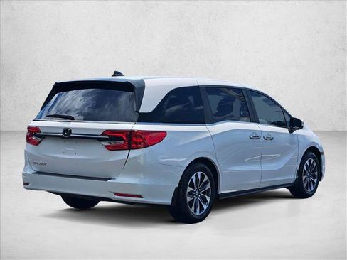 Certified 2024 Honda Odyssey EX-L image 5