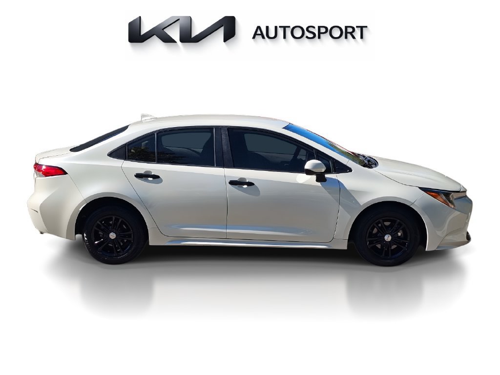 Used 2021 Toyota Corolla LE FWD image 7