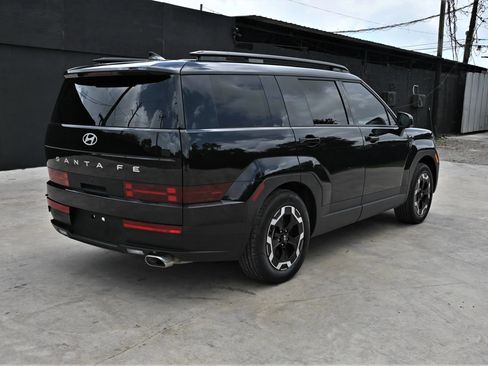 Used 2024 Hyundai Santa Fe SEL FWD image 4