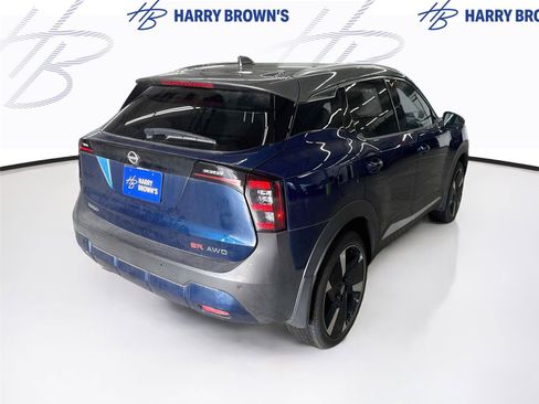 Used 2025 Nissan Kicks SR w/ Illumination Package AWD/4WD image 10