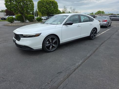Certified 2023 Honda Accord Sport image 3