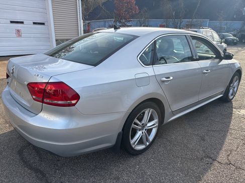 Used 2015 Volkswagen Passat 1.8T SE image 5