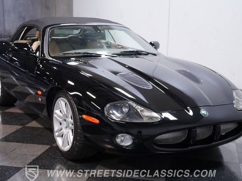 Used 2004 Jaguar XK8 Convertible RWD image 15