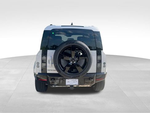 New 2026 Land Rover Defender 110 X-Dynamic SE AWD/4WD image 4