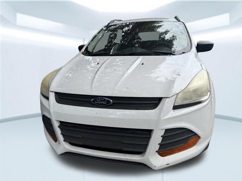 Used 2015 Ford Escape S FWD image 4