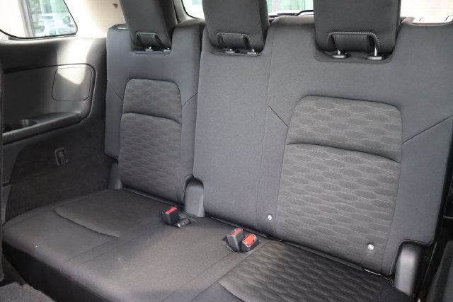 Used 2024 Nissan Pathfinder SV FWD image 17