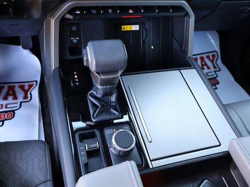 Used 2024 Toyota Sequoia Limited image 24