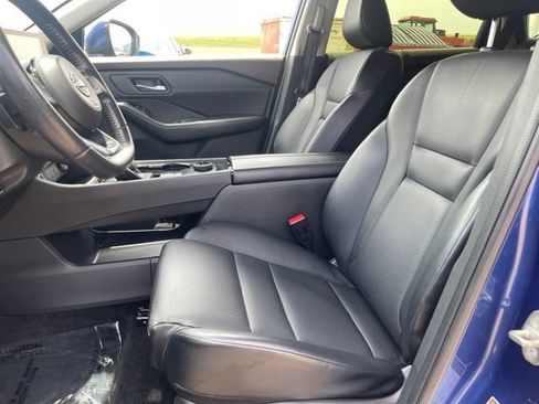 Used 2023 Nissan Rogue SV w/ SV Premium B Package AWD/4WD image 14