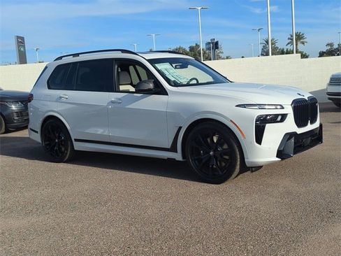 New 2026 BMW X7 M60i image 4