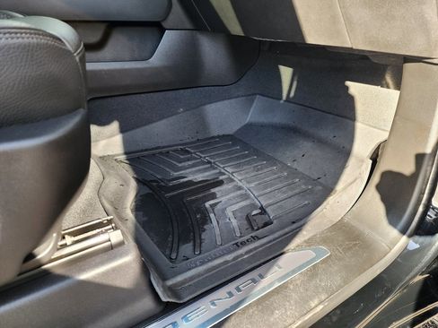 Used 2024 GMC Sierra 2500 Denali w/ Denali Reserve Package image 58