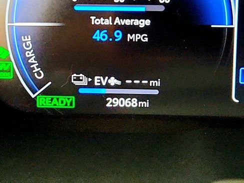 Used 2023 Toyota RAV4 XSE w/ Weather Package image 16