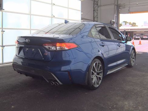 Used 2022 Toyota Corolla SE w/ SE Premium Package image 8
