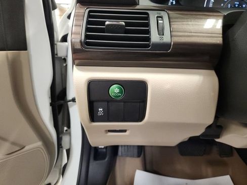 Used 2016 Honda Accord EX-L image 20