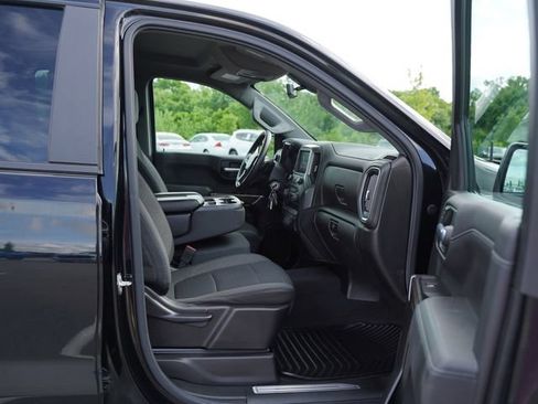 Used 2020 Chevrolet Silverado 1500 LT AWD/4WD image 16